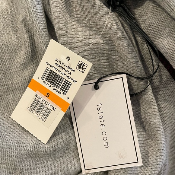 🧥 NWT Cross Front Knit Top 🧥 - Picture 9 of 9